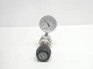AIR PRODUCTS E11-C440N PRESSURE REDUCING REGULATOR VALVE