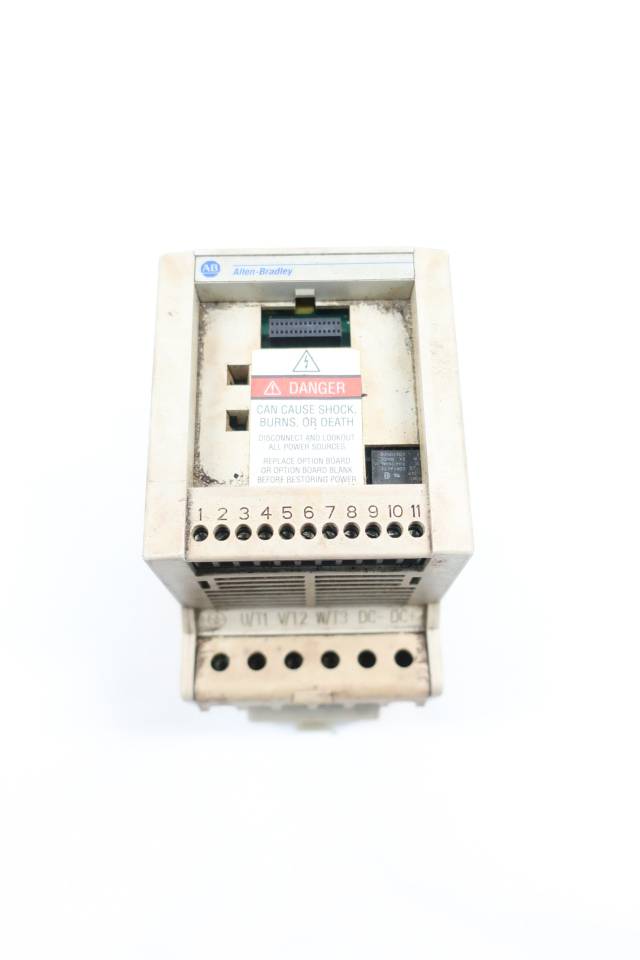 ALLEN BRADLEY 160-BA06NPS1 SER C SPEED CONTROLLER 380-460V-AC 0-240HZ 3HP