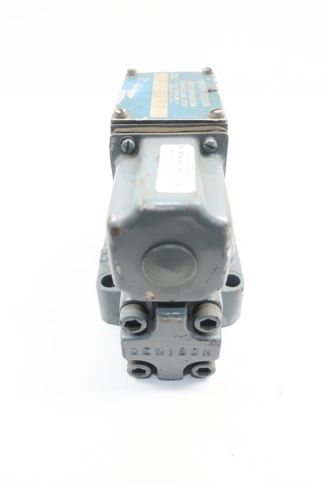 ABEX D1D12 33 103 01 04 100W S5 DENISON DIRECTIONAL CONTROL VALVE D610879