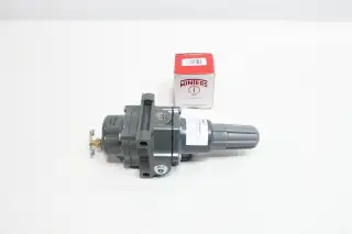 FISHER 67CFR-600SC PNEUMATIC REGULATOR 1/4IN NPT 0-60PSI 250PSI