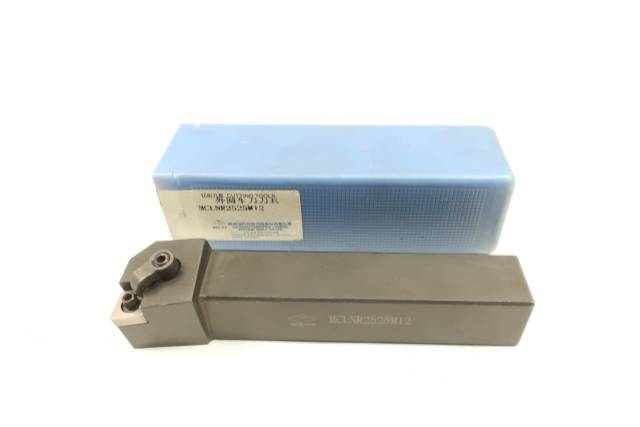 ZCC-CT MCLNR2525M12 TOOL HOLDER