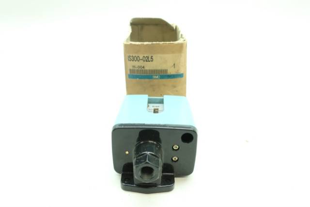 SMC IS300-02L5 PRESSURE SWITCH 0.1-0.5MPA