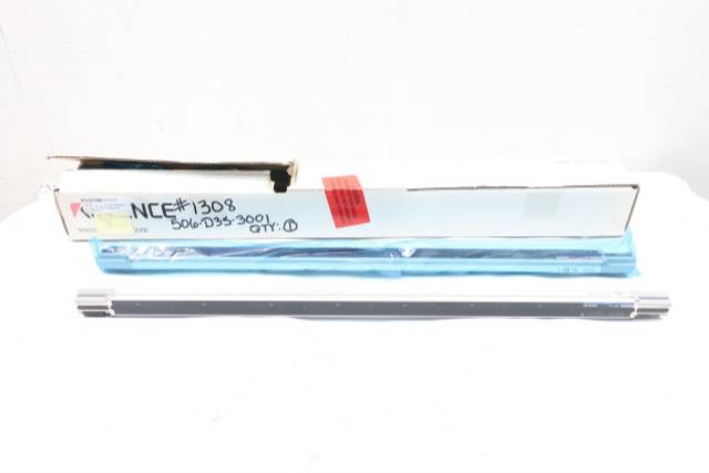 KEYENCE SL-V36H-R SL-V36H-T 700MM RECEIVER & TRANSMITTER 24V-DC LIGHT CURTAIN
