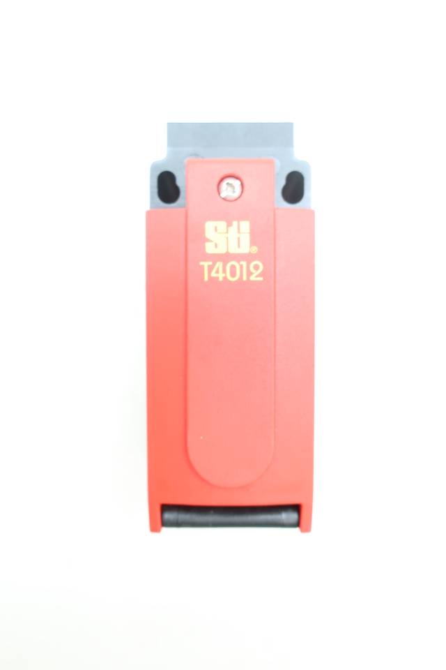STI T4012-011 44538-2010 SAFETY SWITCH 24V-DC