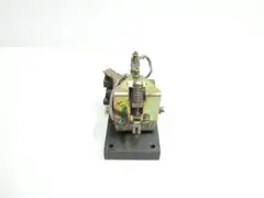 GENERAL ELECTRIC GE IC2800A501AB24D DC CONTACTOR 230/250V-DC 100A AMP