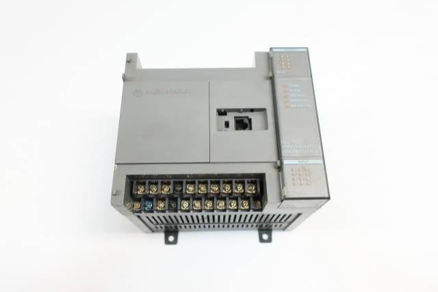 ALLEN BRADLEY 1747-L20A PROCESSOR UNIT 20 I/O MODULE SER C
