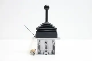 GLOBE 006-900 LC2 CONTROL VALVE ASSEMBLY