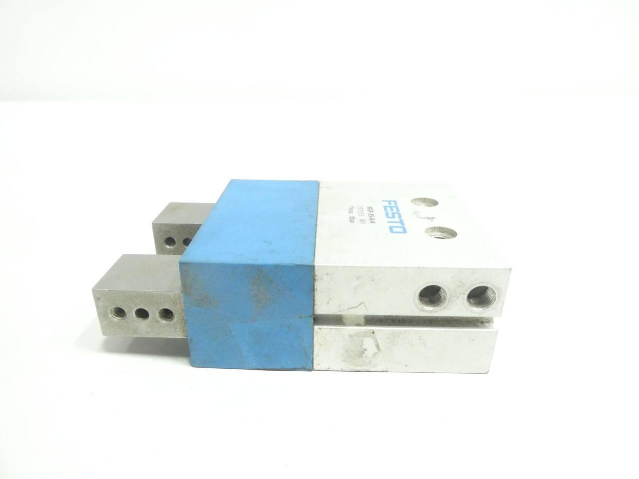 FESTO HGP-35-A-B 8BAR PNEUMATIC GRIPPER