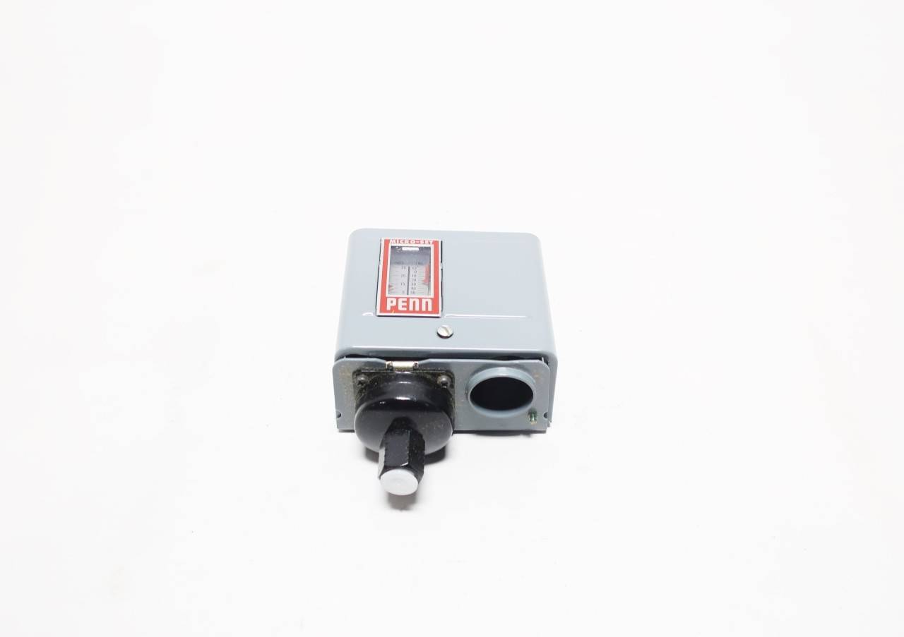 JOHNSON CONTROLS P72AA-18 Differential Ammonia 1/4IN 5-35PSI Pressure Switch 