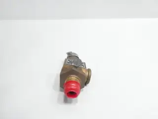LUNKENHEIMER 658 RELIEF VALVE 230PSI 1/2IN NPT