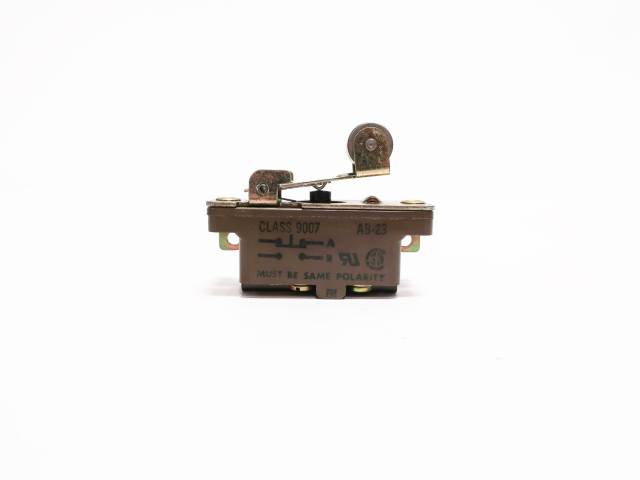 SQUARE D 9007 AB-23 INDUSTRIAL ROLLER LIMIT SWITCH