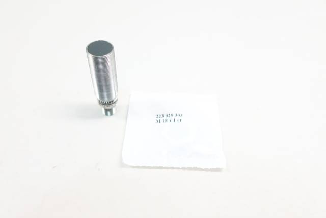 BALLUFF BES M18MG1-PSC12B-S04G INDUCTIVE PROXIMITY SENSOR 10-30V-DC