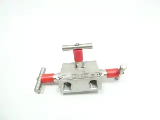 HOKE 8112F8Y INSTRUMENT TRIFOLD MANIFOLD