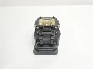 SANYO PLC-XT25 MULTIMEDIA PROJECTOR LAMP