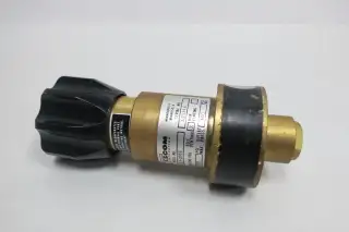 TESCOM 44-1313-2081 PRESSURE REDUCING REGULATOR 3750PSI 1/2IN NPT