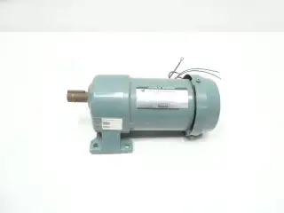 NISSEI GLMN-22 GEARMOTOR 0.10KW 200/220V-AC