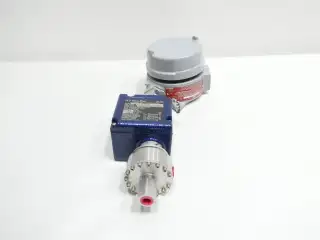 ITT NEO-DYN 160P46CC6 ADJUSTABLE DIFF PRESSURE SWITCH 5-60PSI 250V-AC