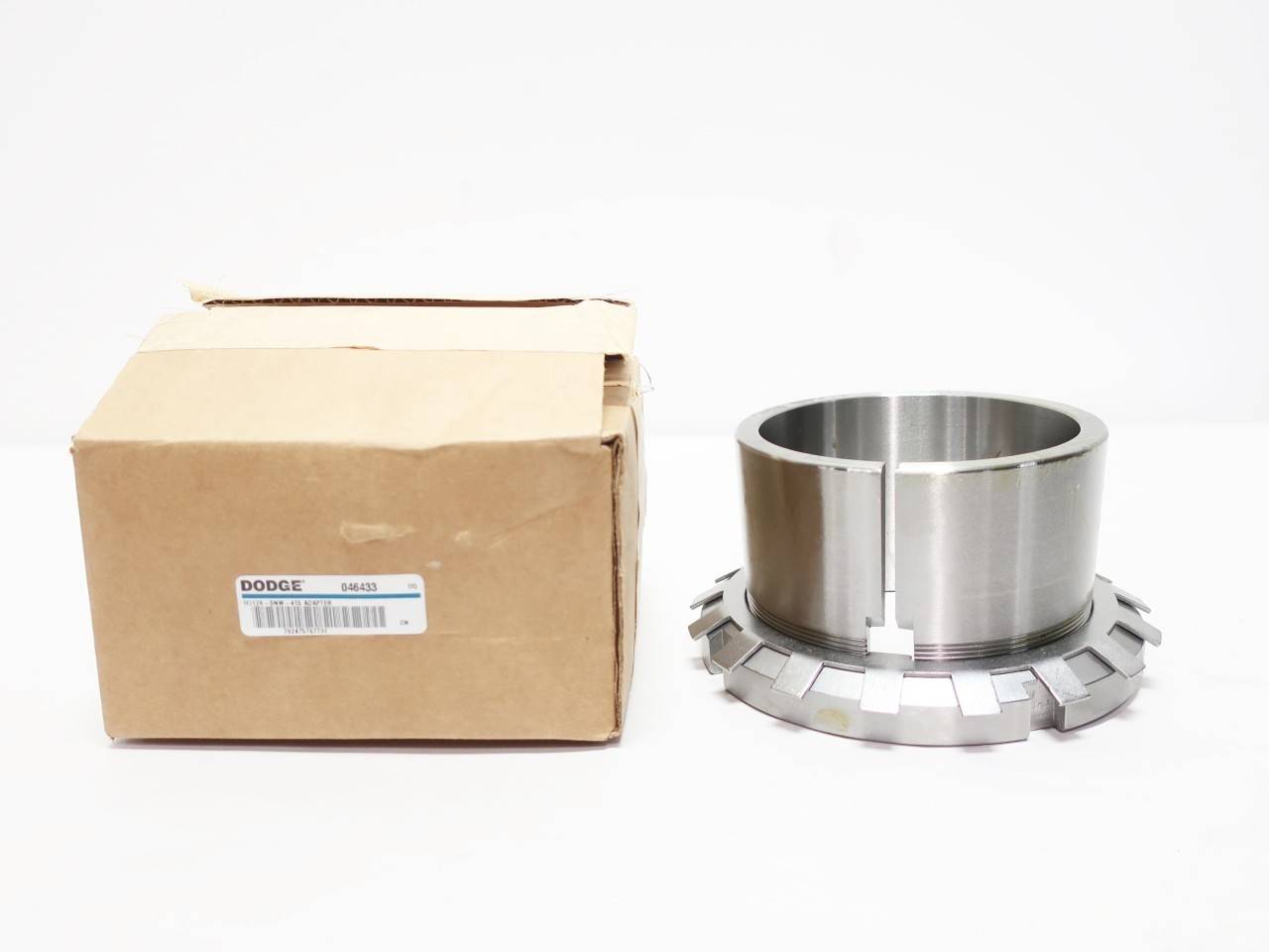 H3124SNW403/046430 Dodge New Adapter H3124SNW403/046430 Dodge New Adapter