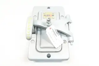 ALSTOM 982-007-AB OVAL HINGED BOILER ACCESS AND OBSERVATION DOOR