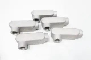 BOX OF 5 APPLETON APP LL39 UNILET FM9 ALUMINUM LL CONDUIT OUTLET BODY 1IN