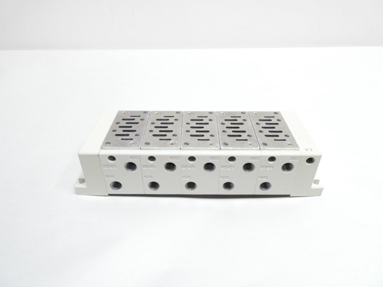 SMC VV715-02RT-03BT VV71, Manifold Base for VQ7-6 Series Valve, VV715-02RT-03BT — Accessori generali