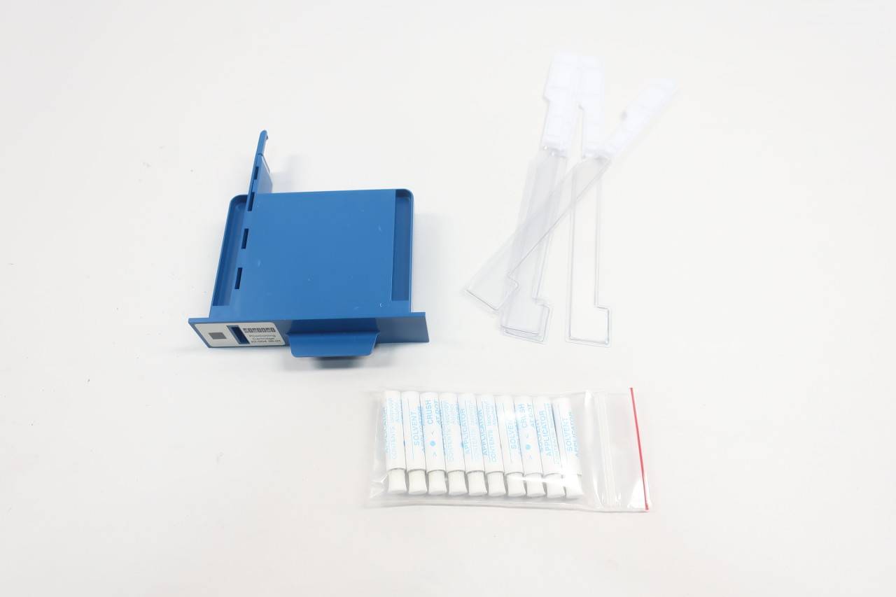 Digital TKXXHC Tape Drive Cleaning Kit