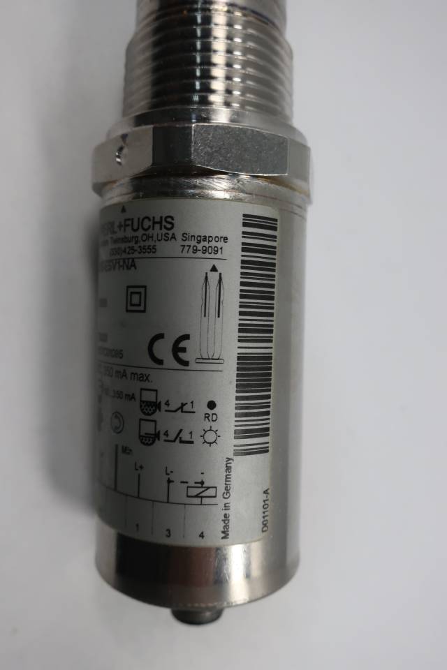 PEPPERL FUCHS LVLS1N3SE5V1NA VIBRATION LIMIT SWITCH D601581
