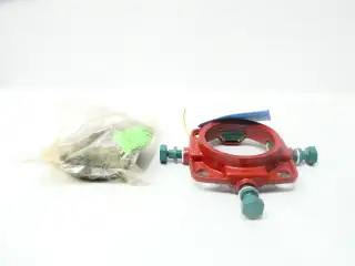 STAR 4000 IRON COUPLING ADAPTER 4IN