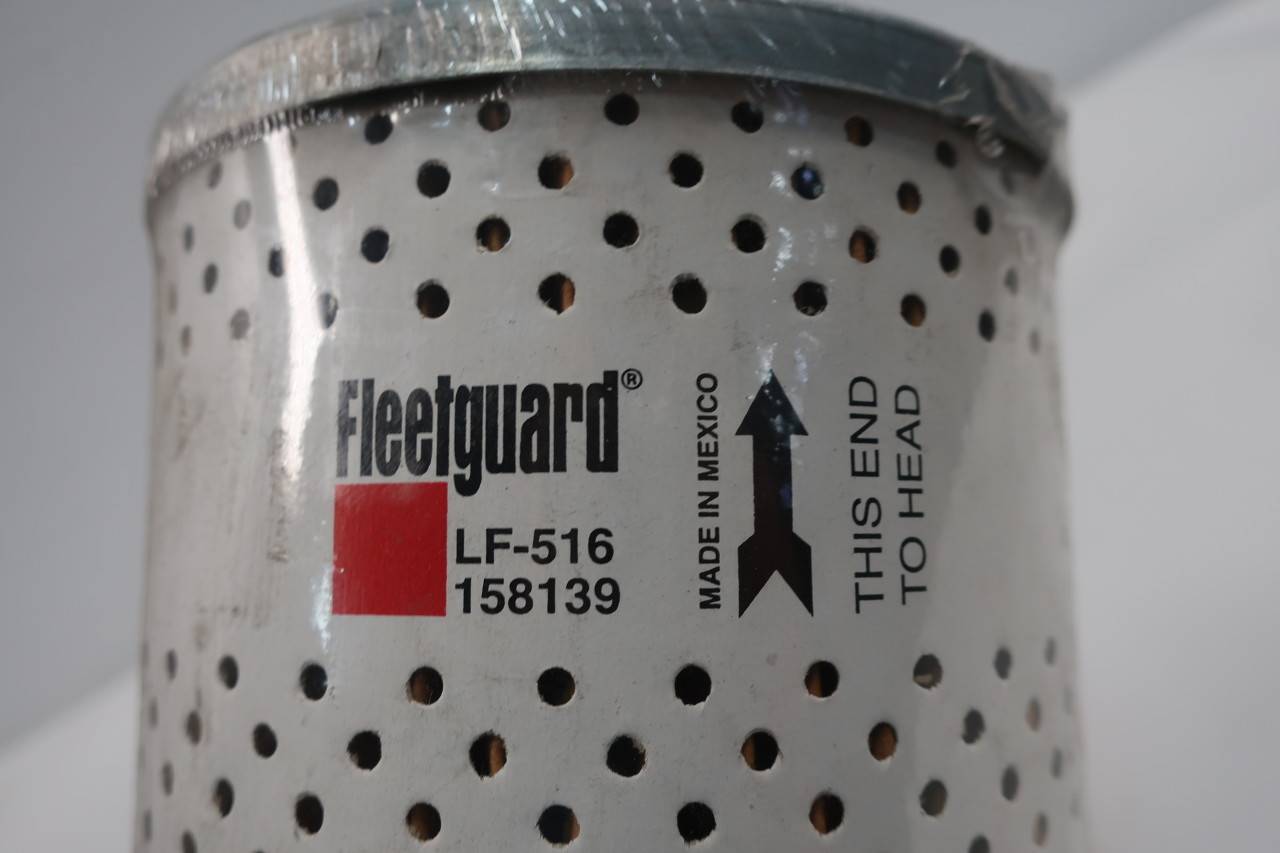 Lot of 4 LF516 158139 Fleetguard Lube Filters Free Shipping