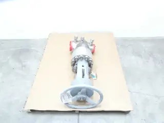 VELAN B12-0054B-13PSN MANUAL STAINLESS BUTT WELD WEDGE GATE VALVE 4IN 150