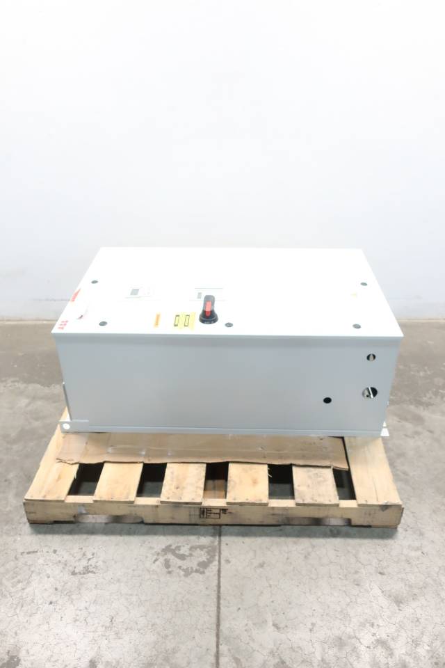 ABB ACH550-BCR-125A-4 AC VFD DRIVE 380-480V-AC 0-500HZ 100HP