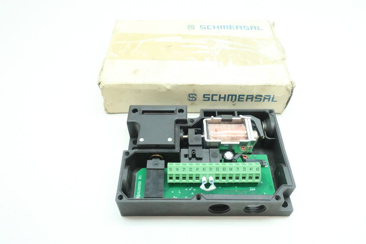 Details about / 1pcs new AZM 161CC-12//12RK-024 Schmersal safety door switch