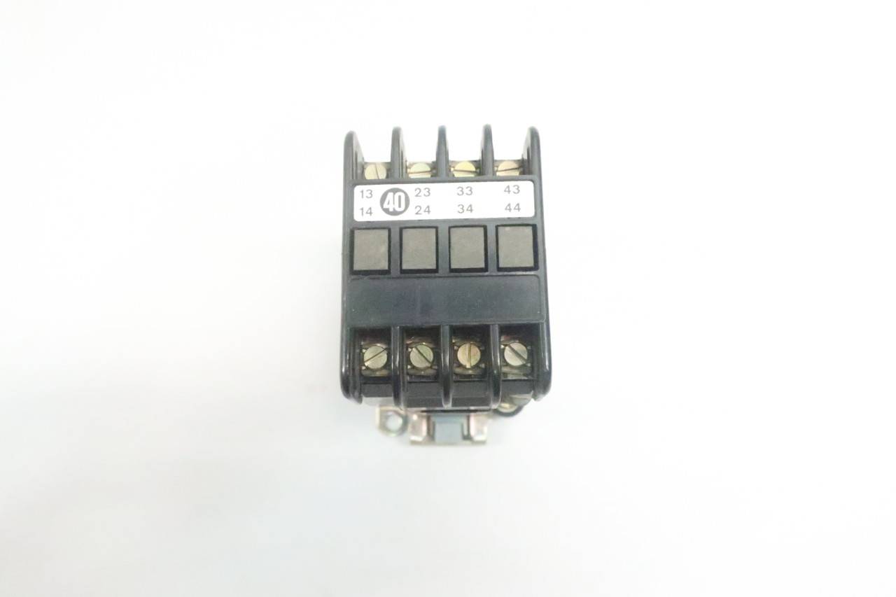 Siemens 3TA6840-J Control Relay 120v-ac