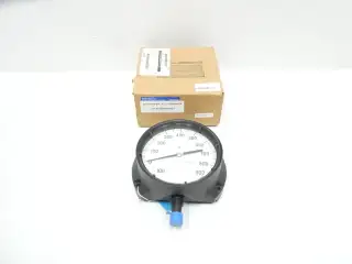 ASHCROFT 60-1379SS-04L-XLL-100 PRESSURE GAUGE 5-1/2IN 100-900KPA 1/2IN NPT