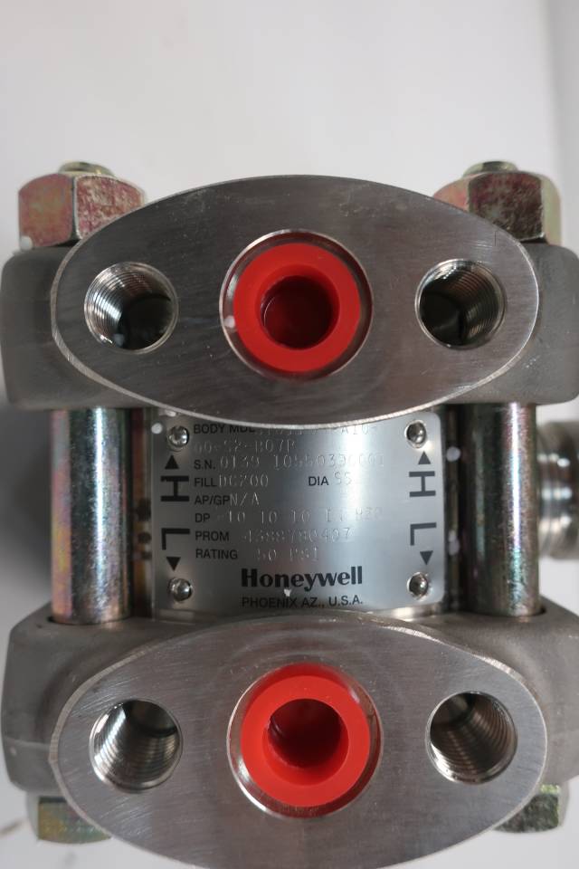 HONEYWELL ST3000 05INH2O DIFFERENTIAL PRESSURE TRANSMITTER D642534