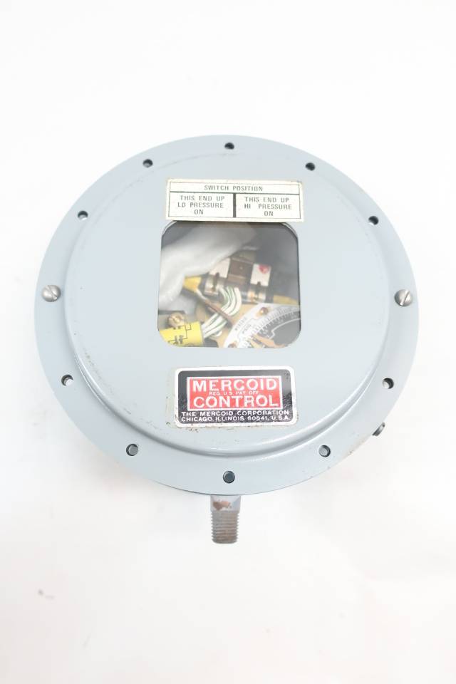 MERCOID DAW 33-153 R 4 PRESSURE SWITCH 1/4IN 0-30PSI 120/240V-AC