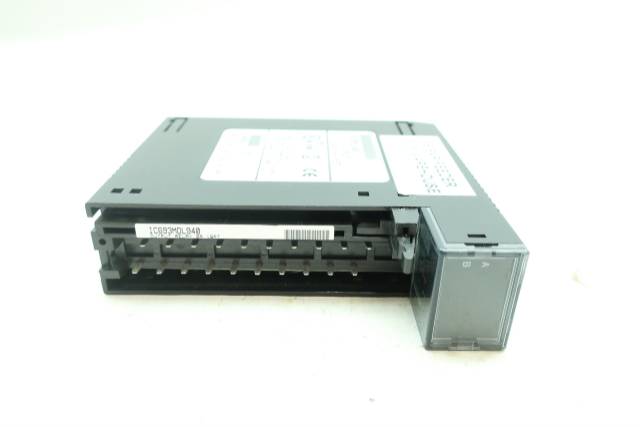 GE FANUC IC693MDL940F OUTPUT MODULE 2A 16PT