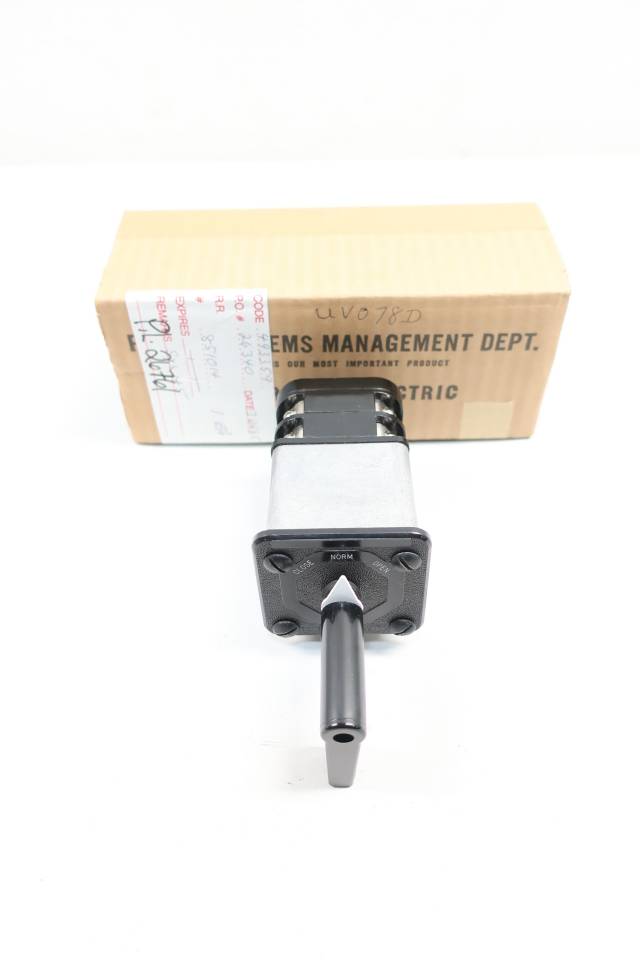 GENERAL ELECTRIC GE 10CF577 CONTROL SWITCH TYPE SBM